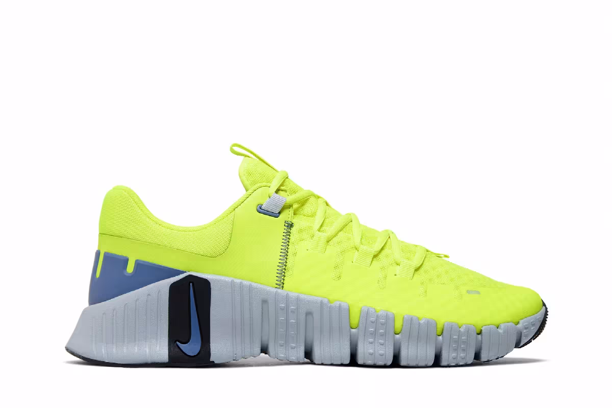 Nike Free Metcon 5 Volt Wolf Grey, view 2