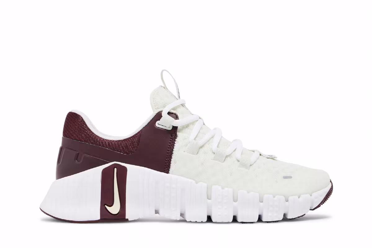 Nike Women's Free Metcon 5 Sea Glass Burgundy Crush, view 2