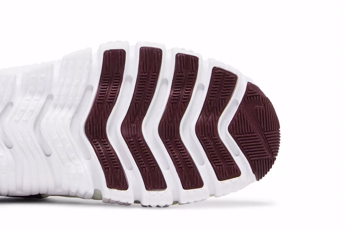 Nike Women's Free Metcon 5 Sea Glass Burgundy Crush, view 6