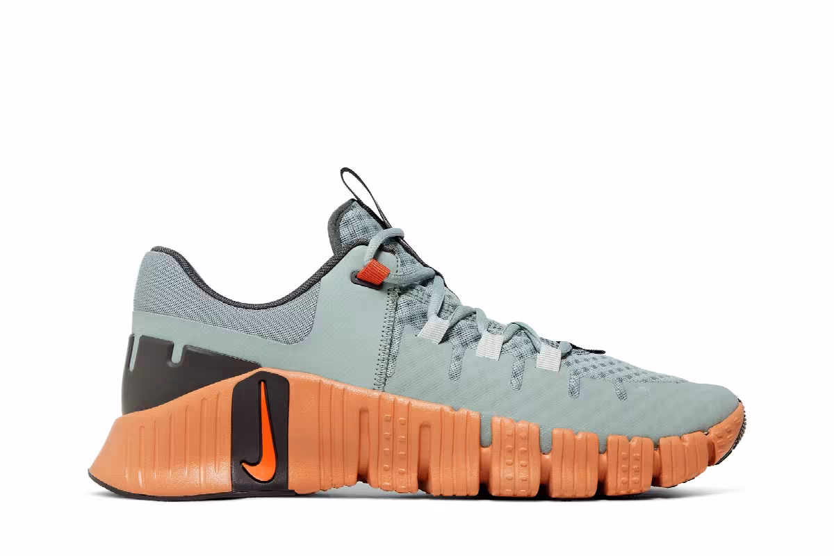 Nike Free Metcon 5 Mica Green Campfire Orange, view 2