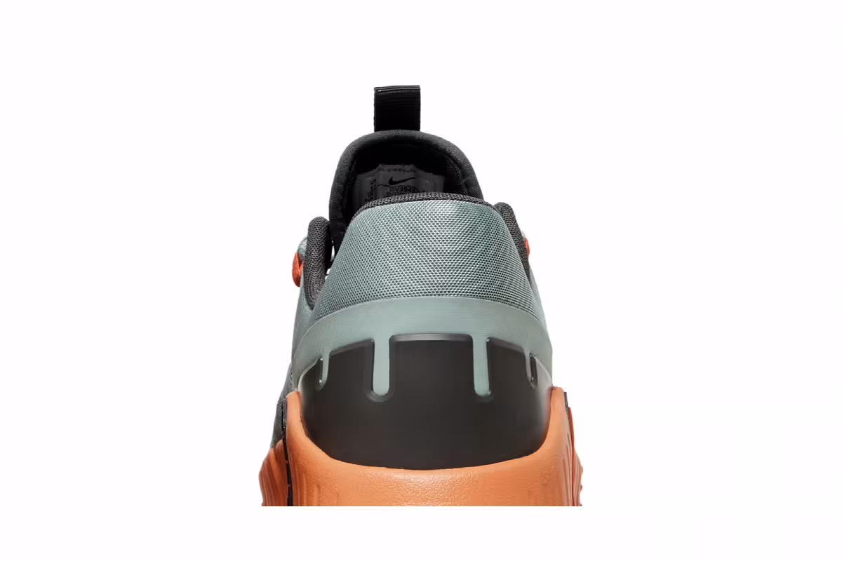 Nike Free Metcon 5 Mica Green Campfire Orange, view 8