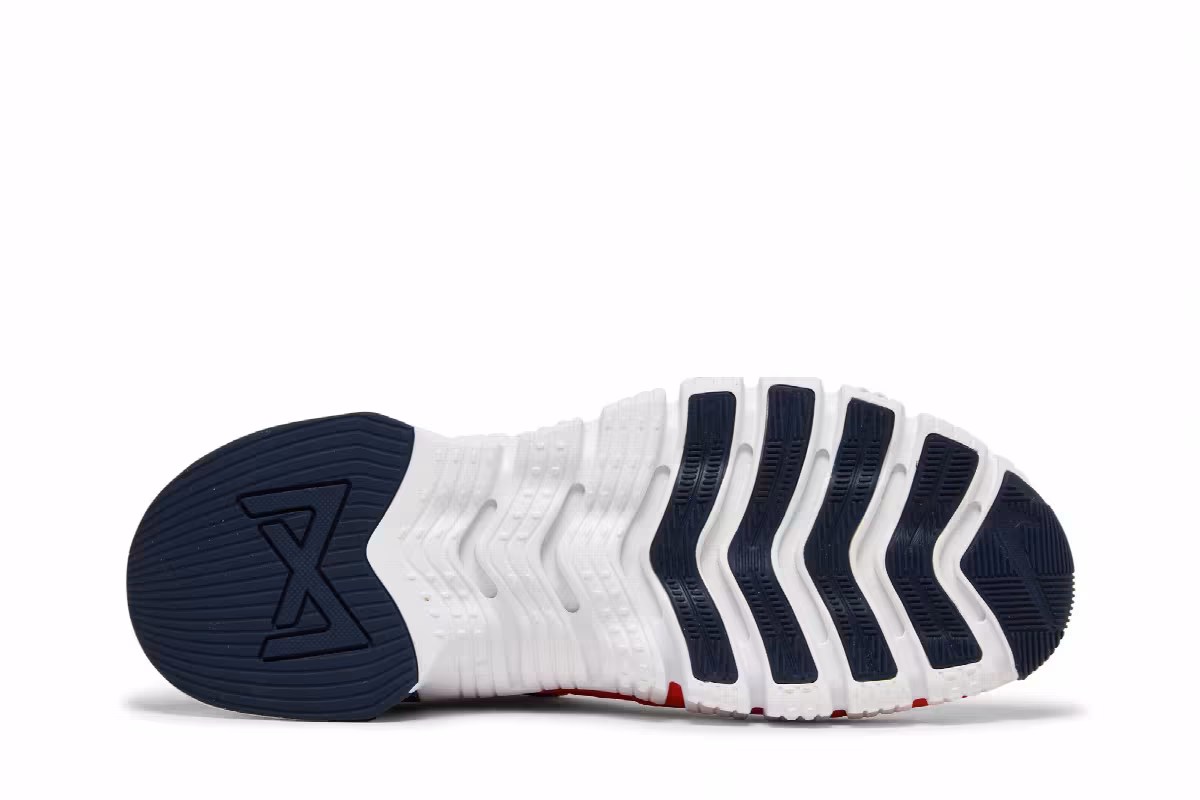 Russell Wilson x Nike Free Metcon 5 Denver Broncos, view 5
