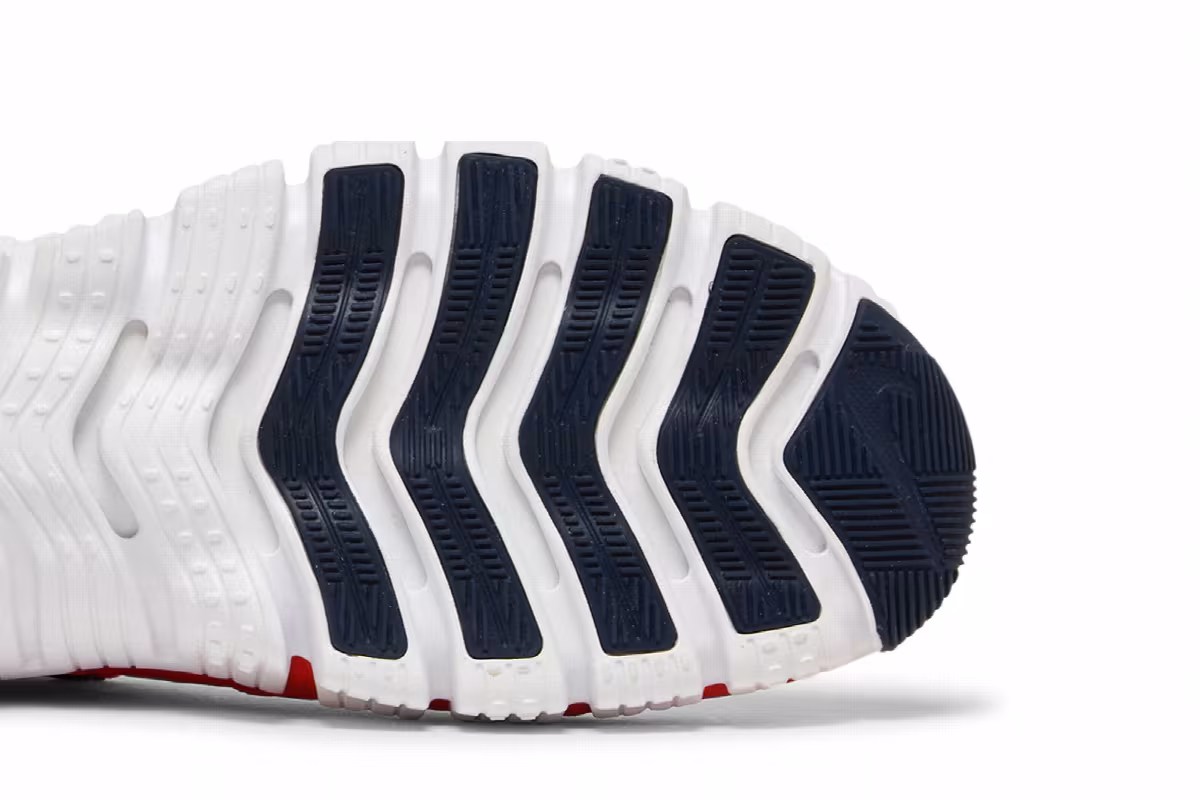 Russell Wilson x Nike Free Metcon 5 Denver Broncos, view 6