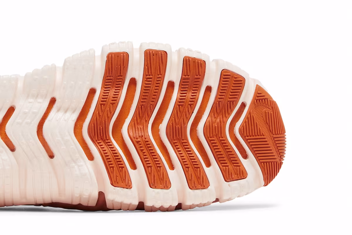 Nike Women's Free Metcon 5 Amber Brown Campfire Orange, view 6