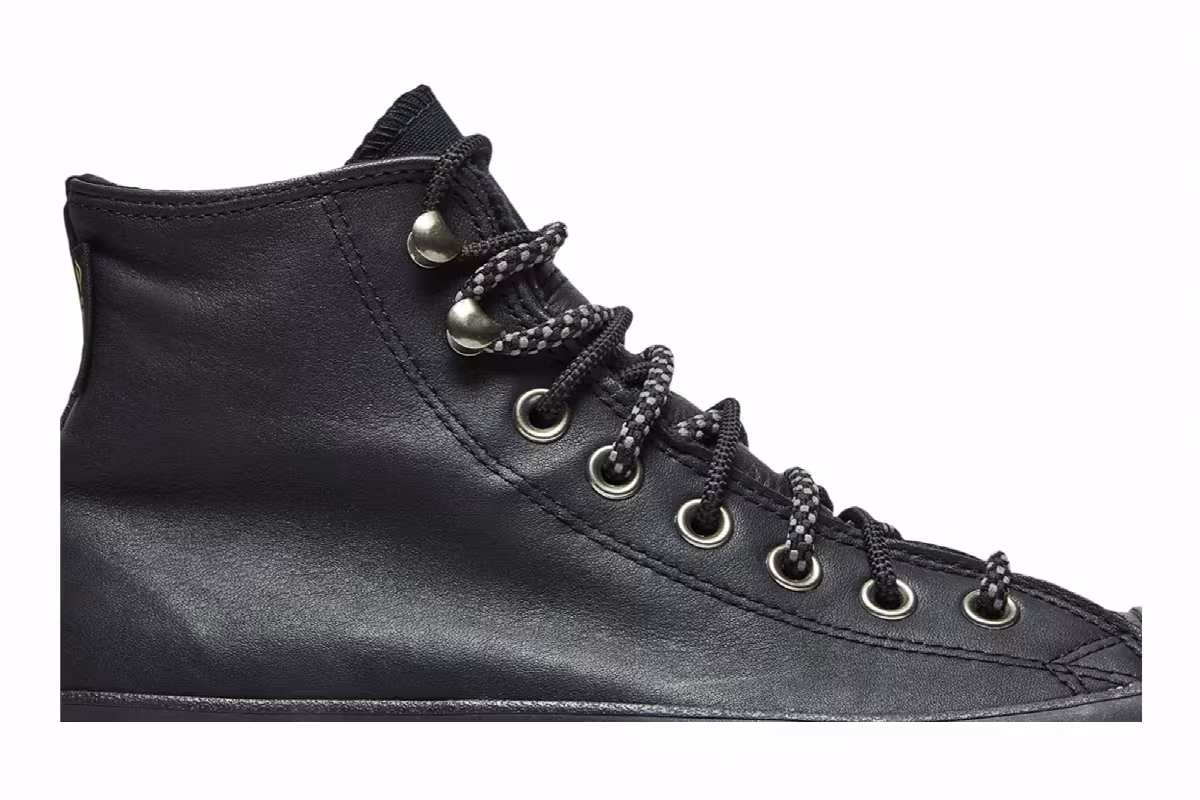 Converse Women's Chuck Taylor All Star Lugged Winter High GTX Black, view 3