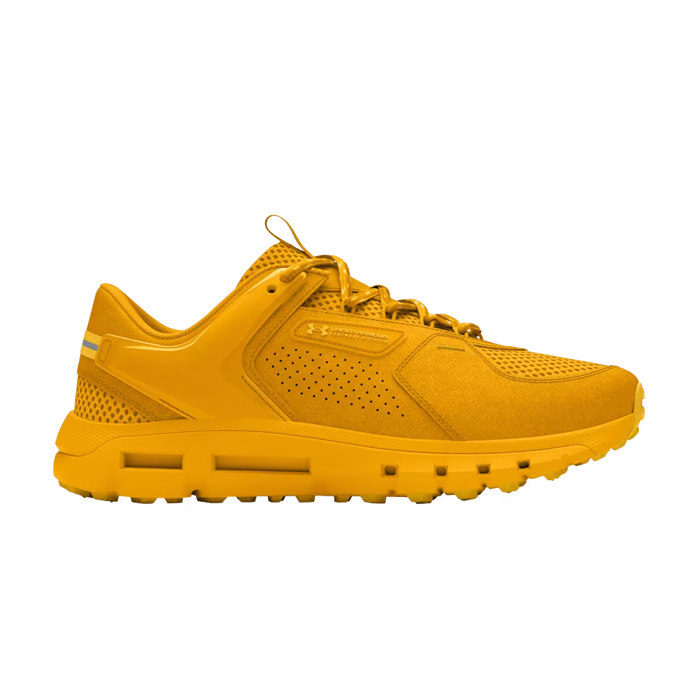 Under Armour Summit Trek Steeltown Gold
