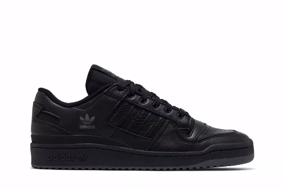 Adidas Forum Low CL Triple Black, view 2