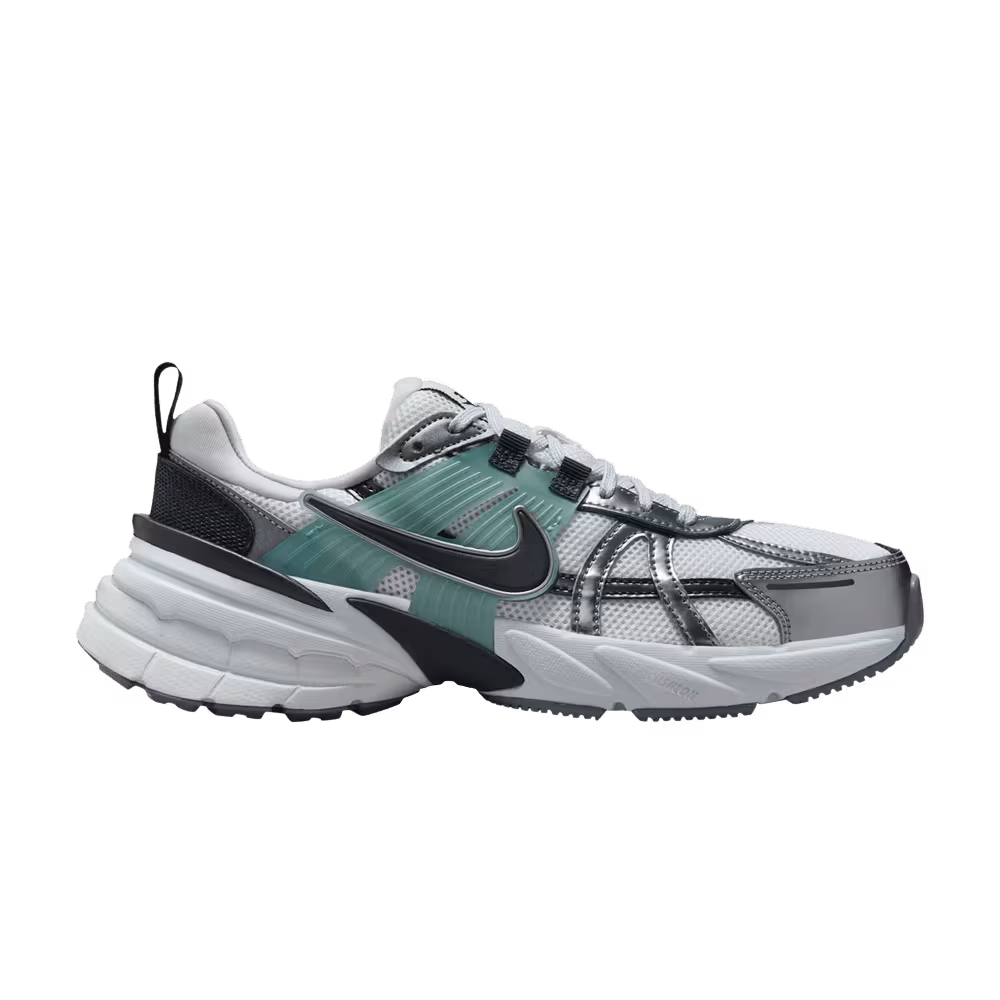 Nike Women's V2K Run Summit White Metallic Cool Grey
