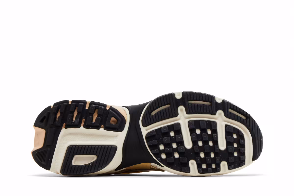 Nike Women's V2K Run Sesame, view 5