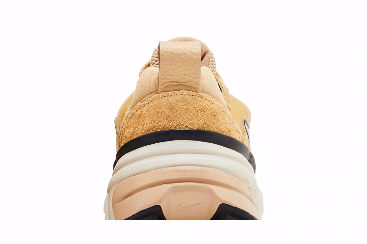 Nike Women's V2K Run Sesame, view 8