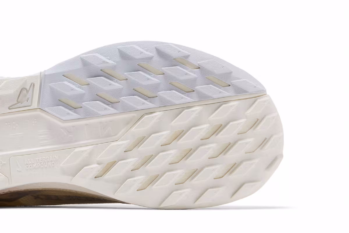 Nike Women's Pegasus Trail 5 GORE-TEX Sail Photon Dust, view 6