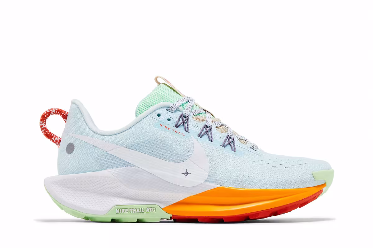 Nike Women's Pegasus Trail 5 Sundial Daybreak, view 2