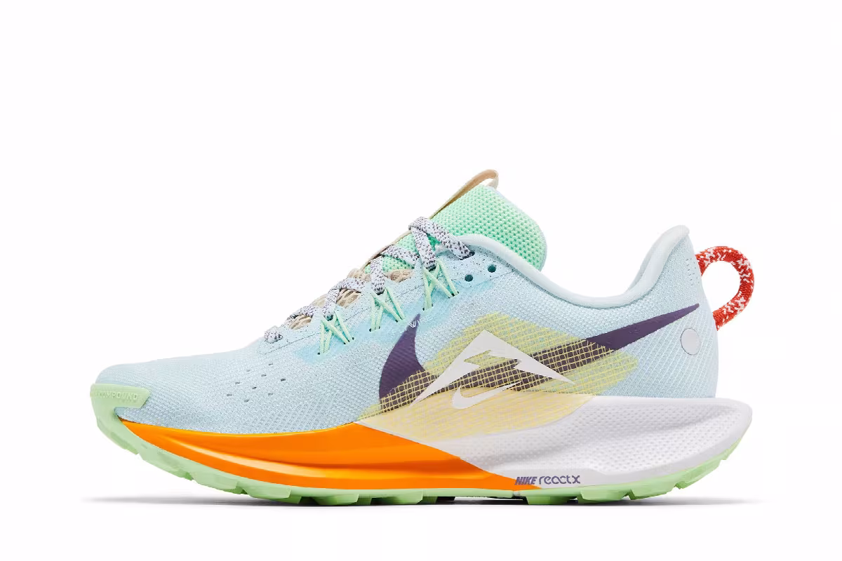 Nike Women's Pegasus Trail 5 Sundial Daybreak, view 4