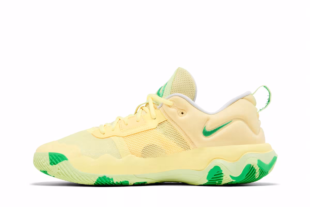 Nike Giannis Immortality 3 Soft Yellow Green Shock, view 4