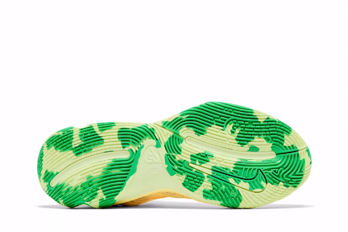 Nike Giannis Immortality 3 Soft Yellow Green Shock, view 5