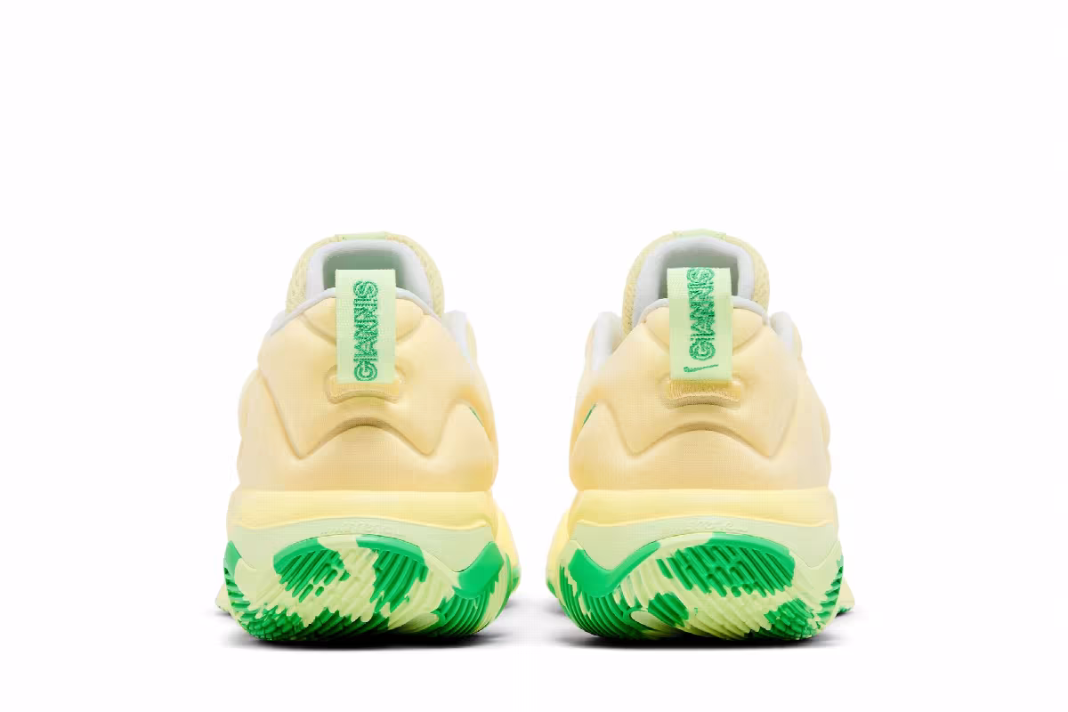 Nike Giannis Immortality 3 Soft Yellow Green Shock, view 7