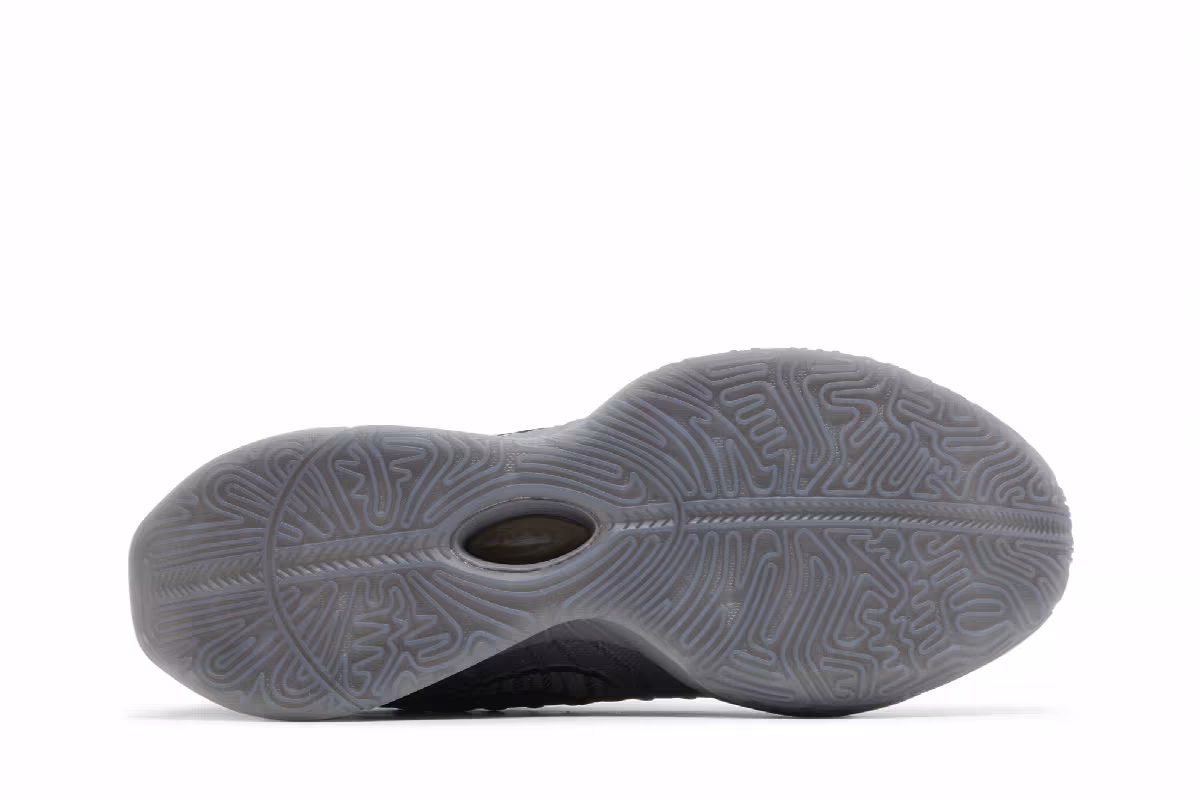 Nike Men's LeBron 21 Resilience, view 5