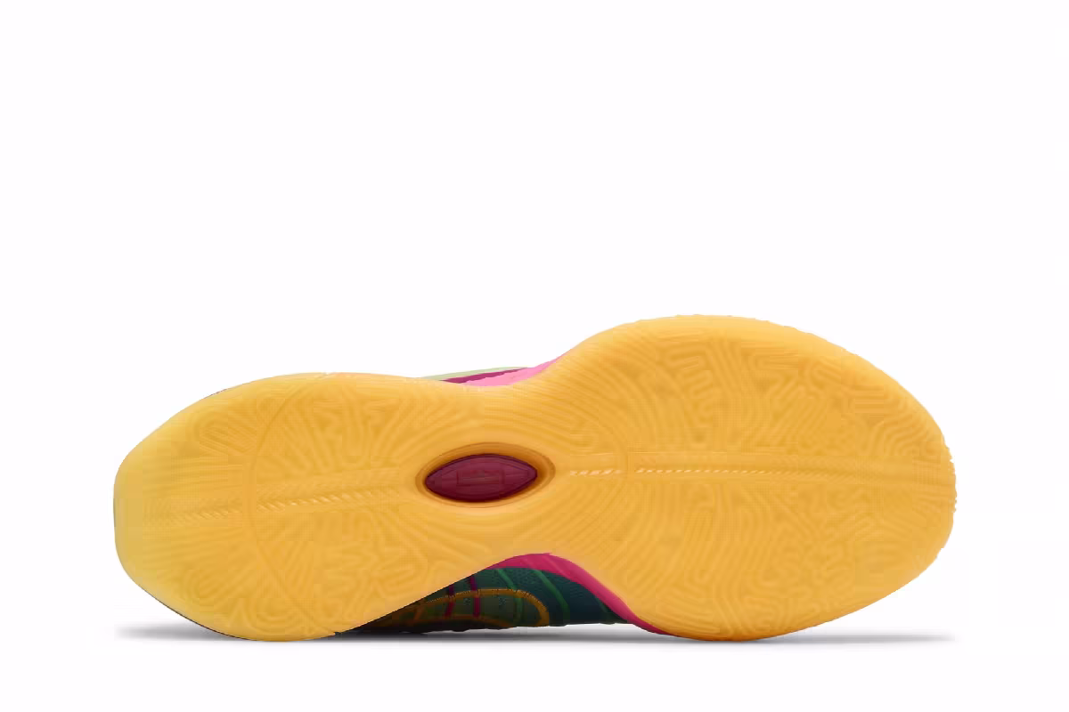 Nike LeBron 21 Optimism, view 5