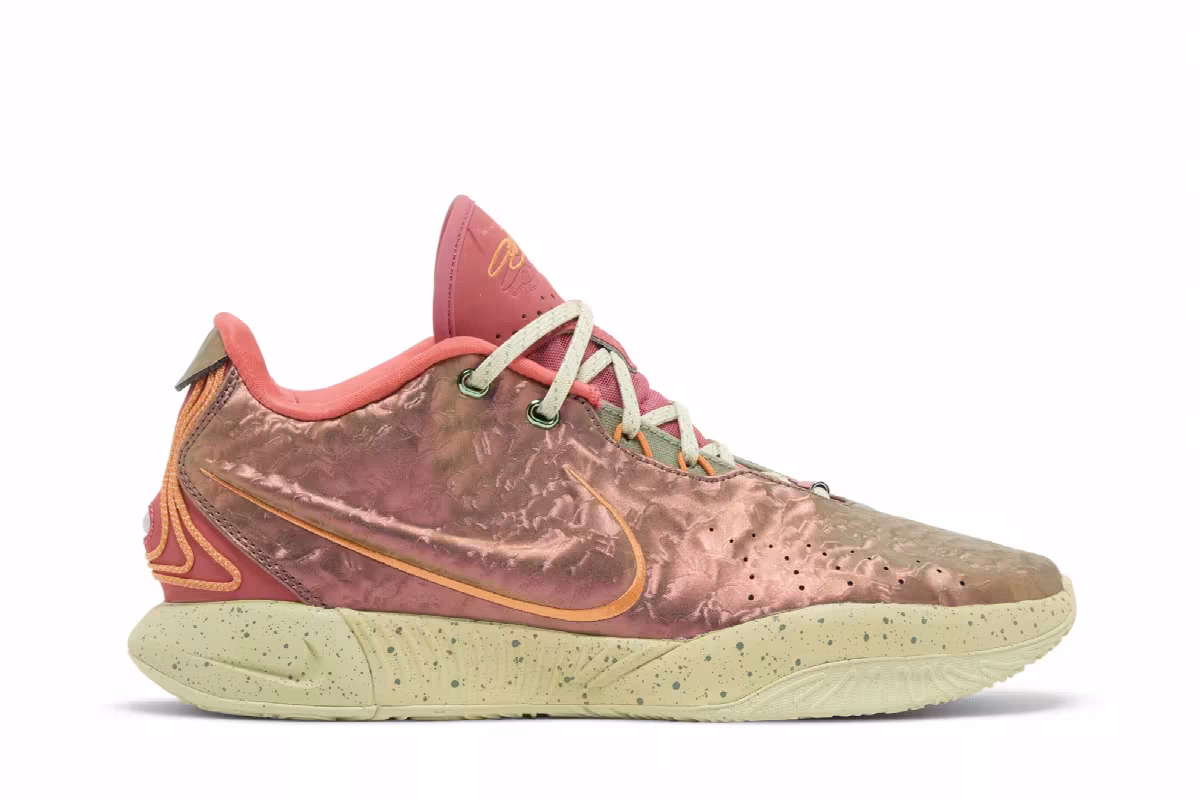 Nike LeBron 21 Queen Conch, view 2