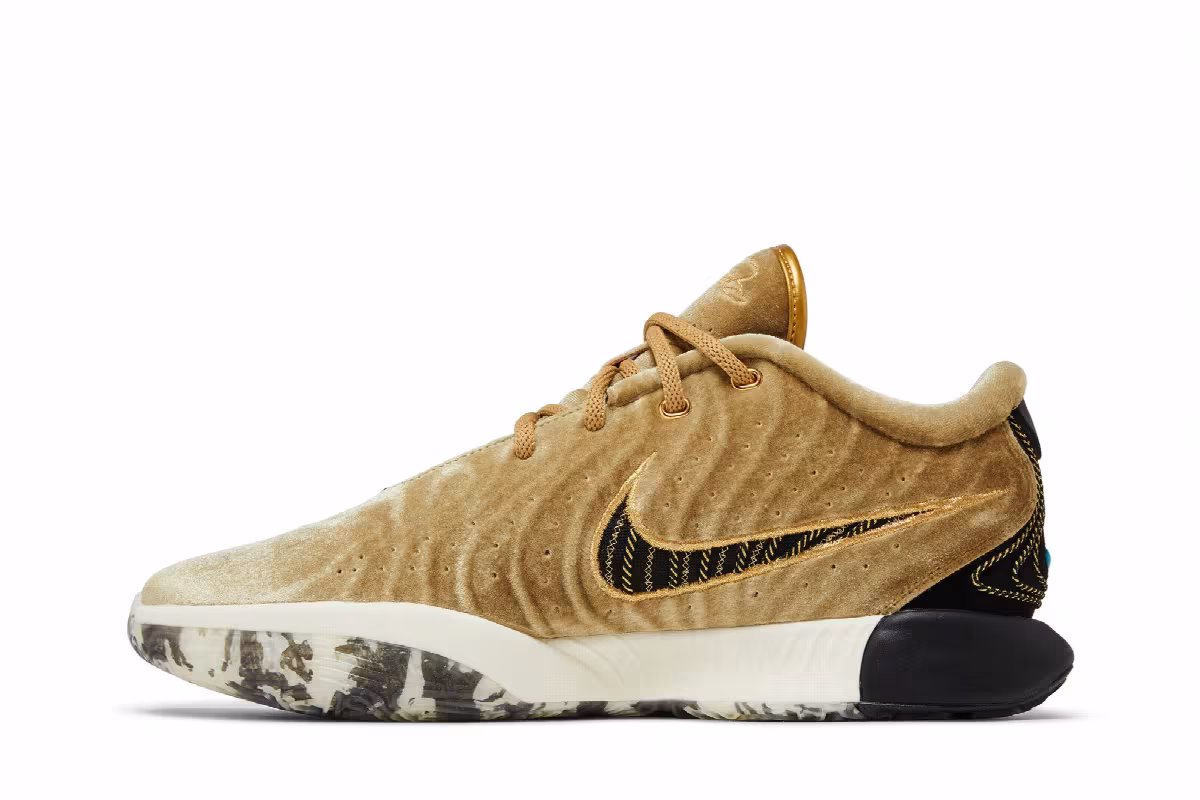 The Shop x Nike LeBron 21 Nobility, view 4