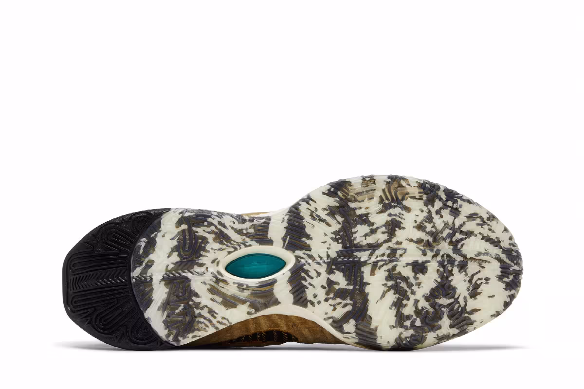 The Shop x Nike LeBron 21 Nobility, view 5