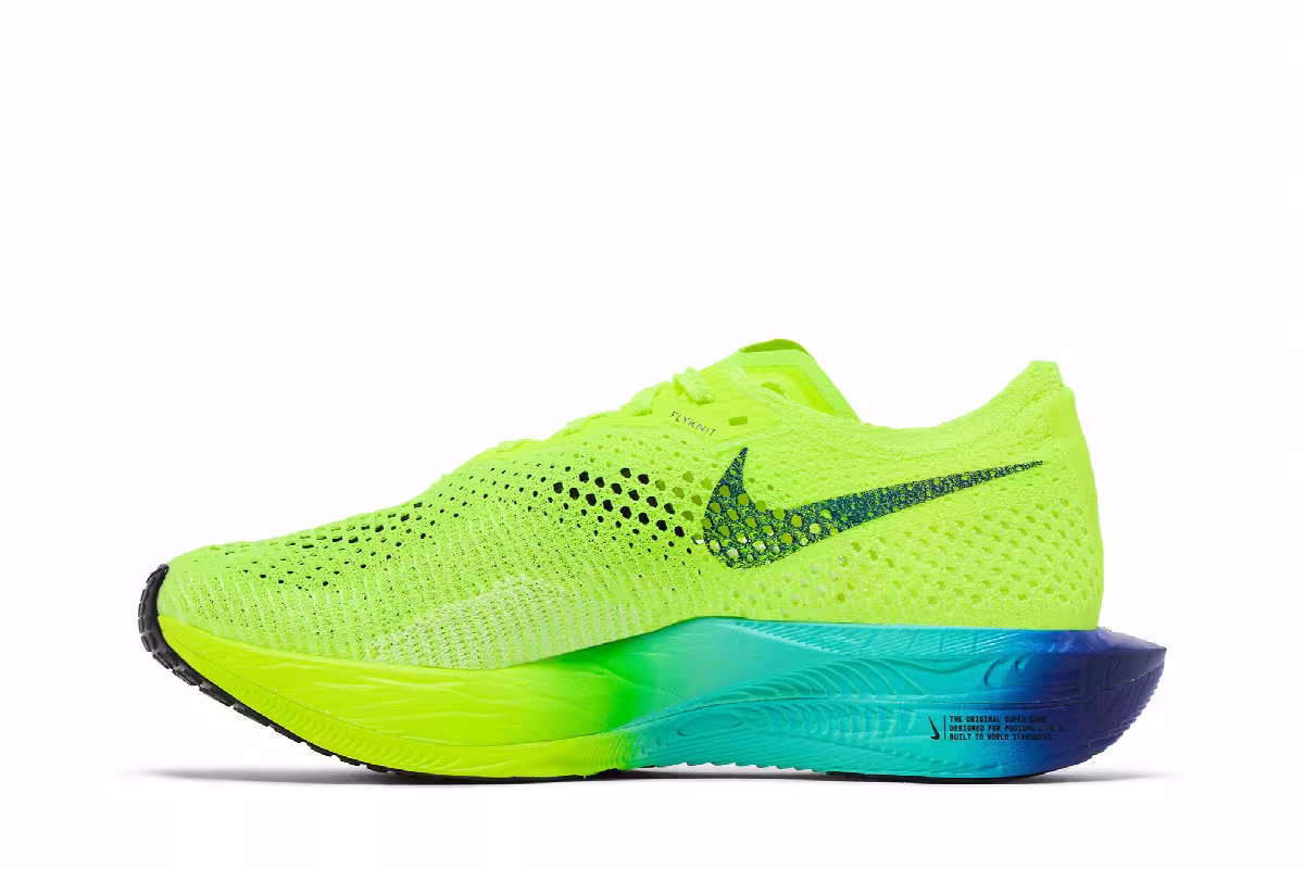 Nike Women's ZoomX VaporFly Next% 3 Fast Pack, view 4