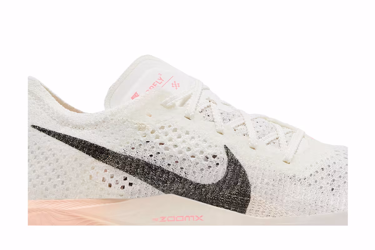 Nike Women's ZoomX VaporFly Next% 3 Guava Ice, view 3