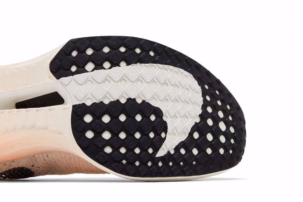 Nike Women's ZoomX VaporFly Next% 3 Guava Ice, view 6