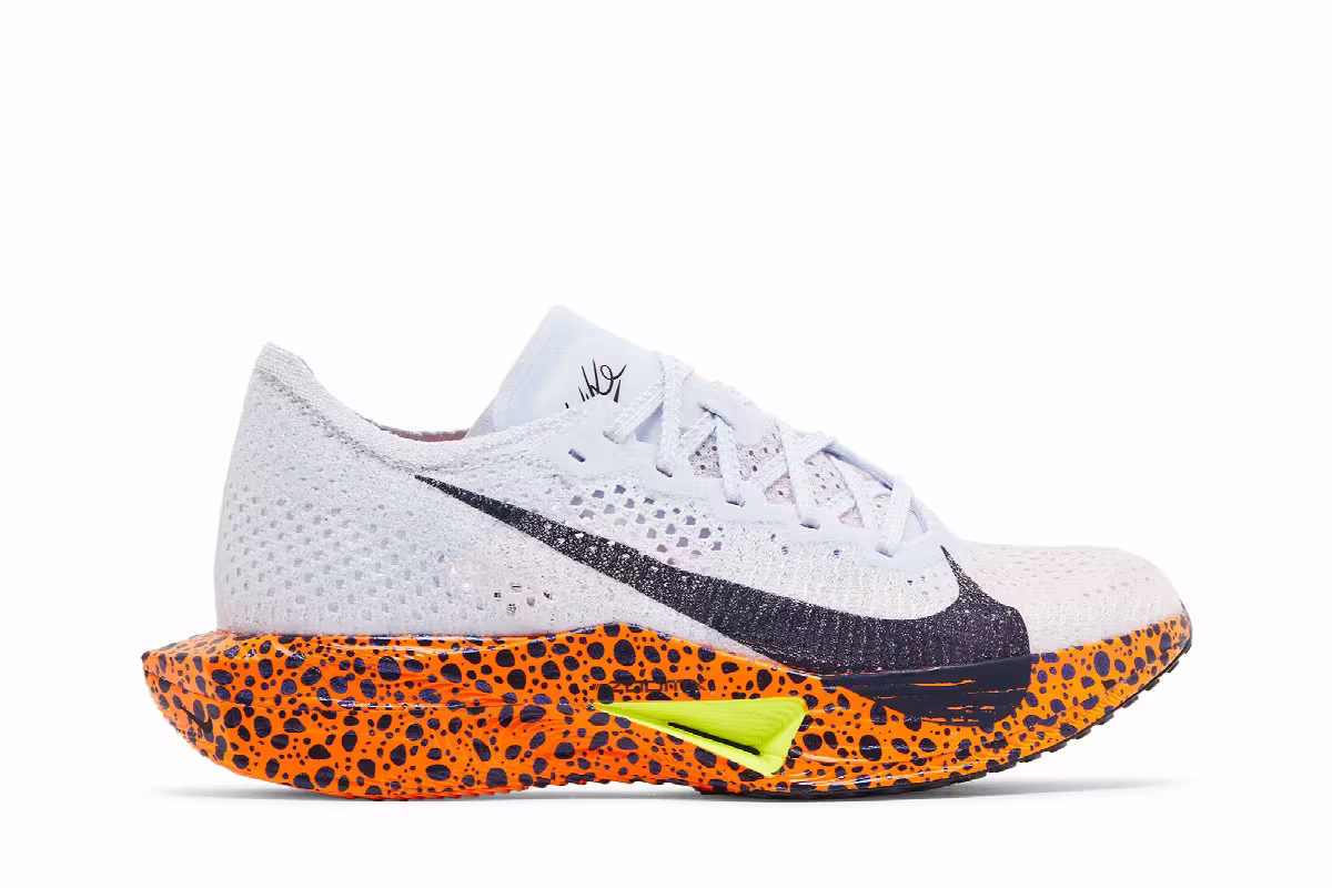 Nike Women's ZoomX VaporFly Next% 3 Electric Pack, view 2