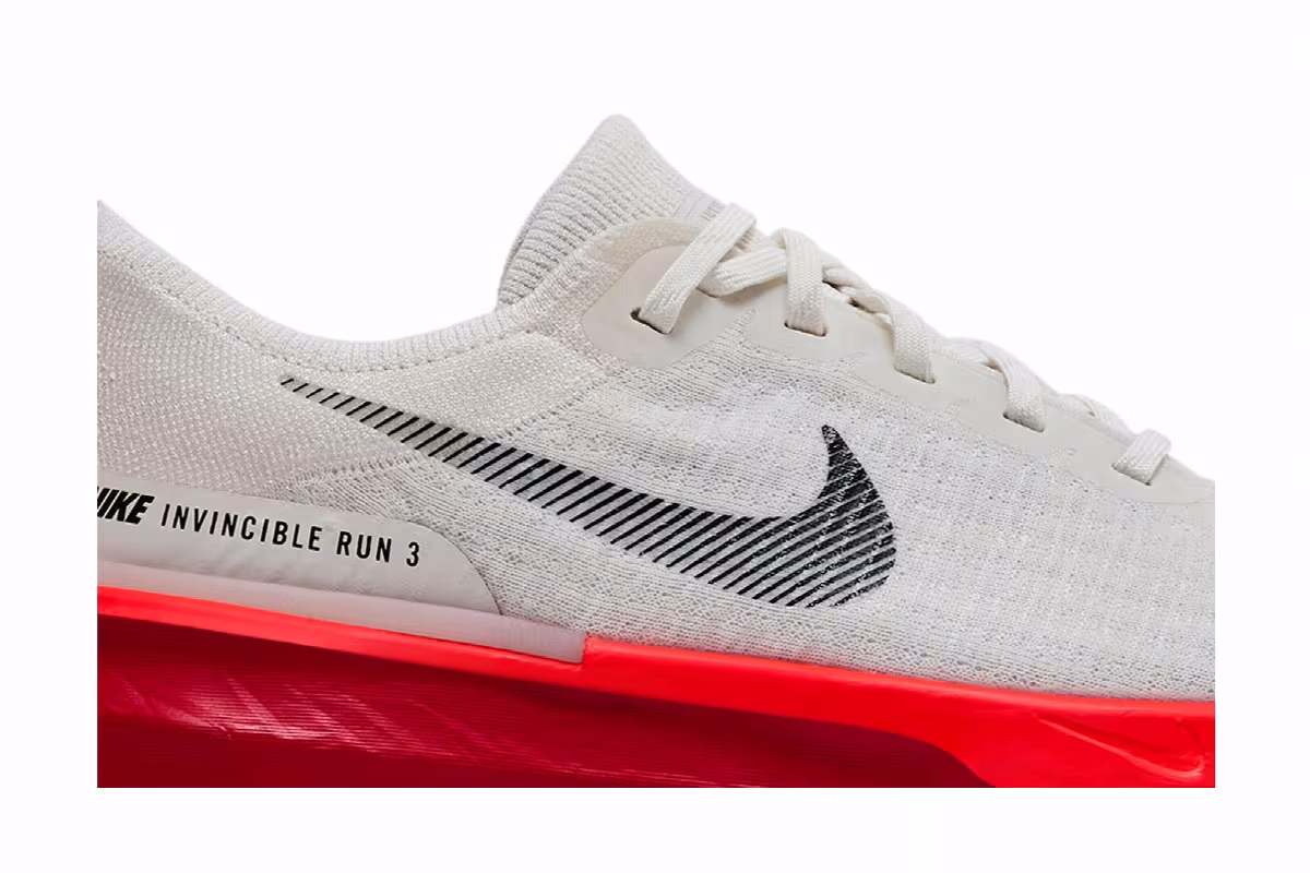 Nike ZoomX Invincible Run Flyknit 3 Phantom Bright Crimson, view 3