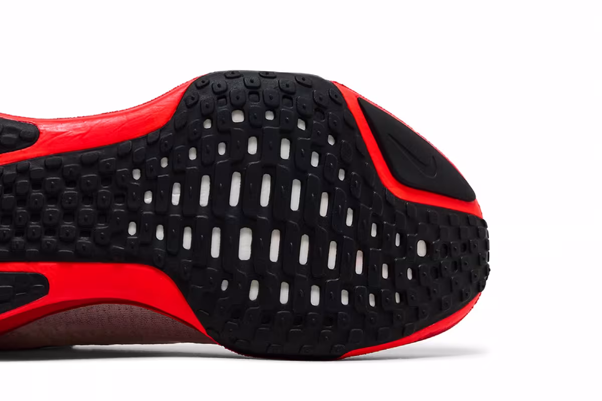 Nike ZoomX Invincible Run Flyknit 3 Phantom Bright Crimson, view 6
