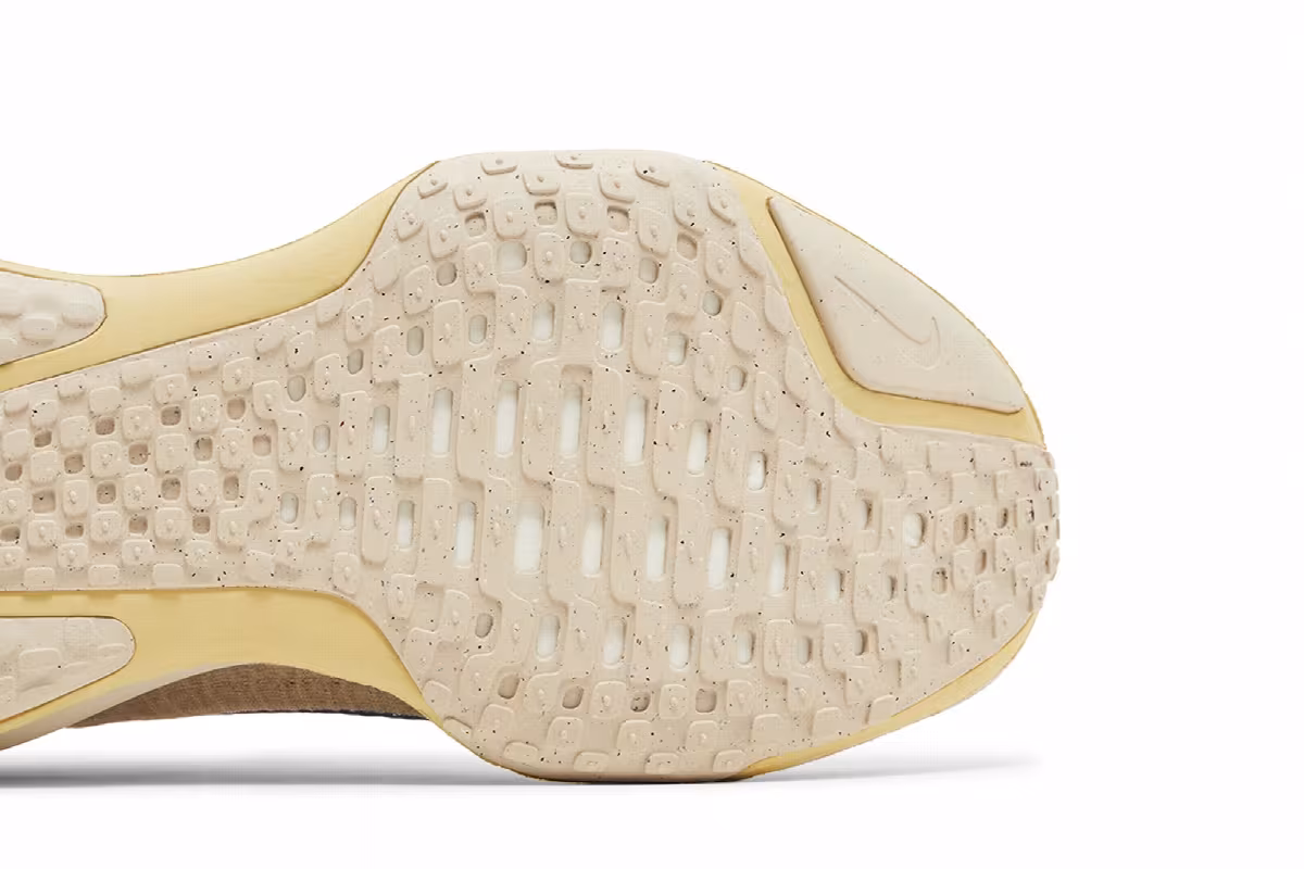 Nike ZoomX Invincible 3 Sand Drift Concord, view 6