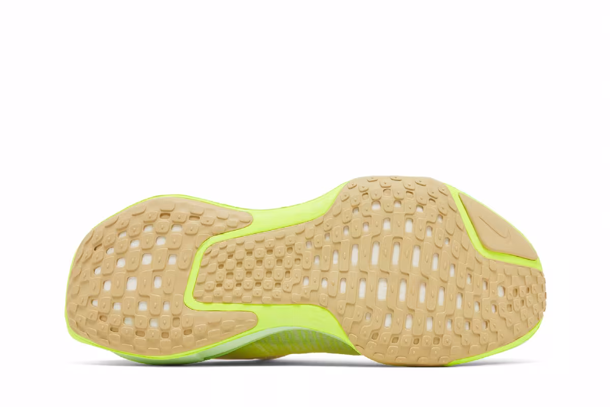Nike ZoomX Invincible Run Flyknit 3 Volt Sail, view 5