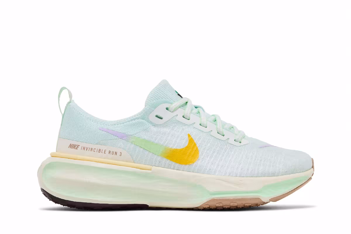 Nike Women's ZoomX Invincible 3 Barely Green Violet Mist, view 2