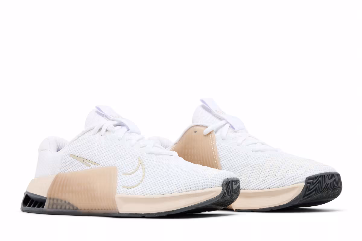 Nike Women's Metcon 9 White Gold Sanddrift, view 9
