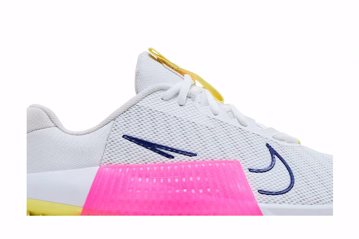 Nike Metcon 9 White Fierce Pink, view 3
