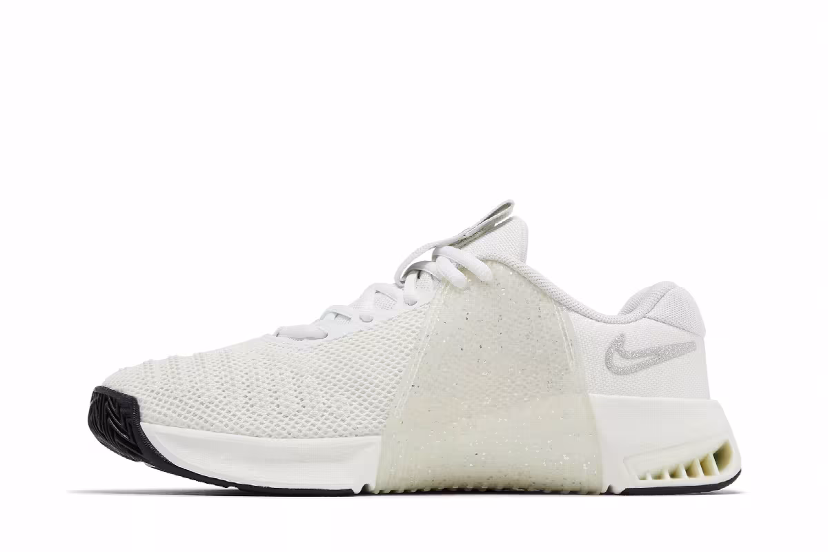 Nike Women's Metcon 9 Premium Summit White Metallic Silver, view 4
