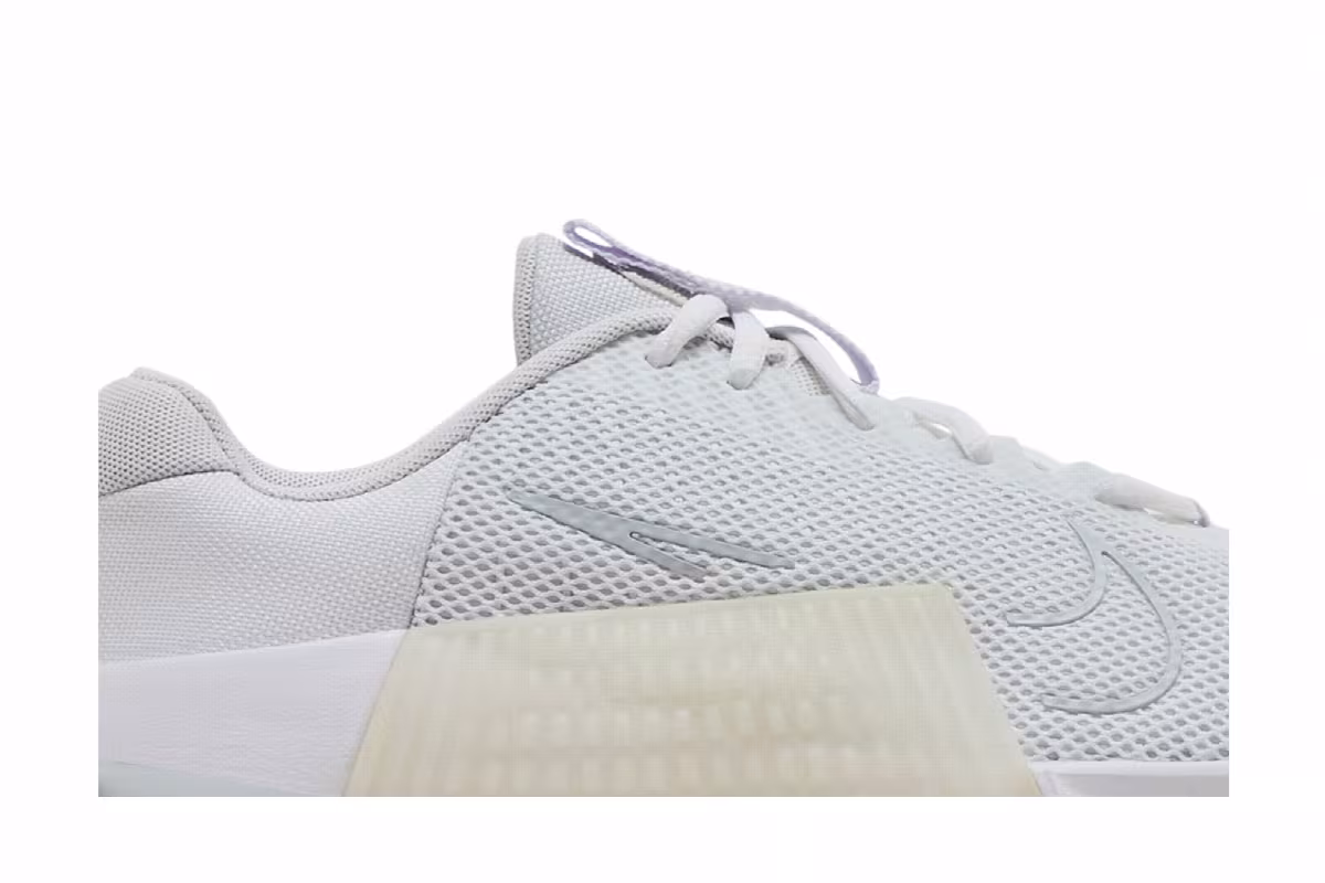 Nike Women's Metcon 9 White Pure Platinum, view 3