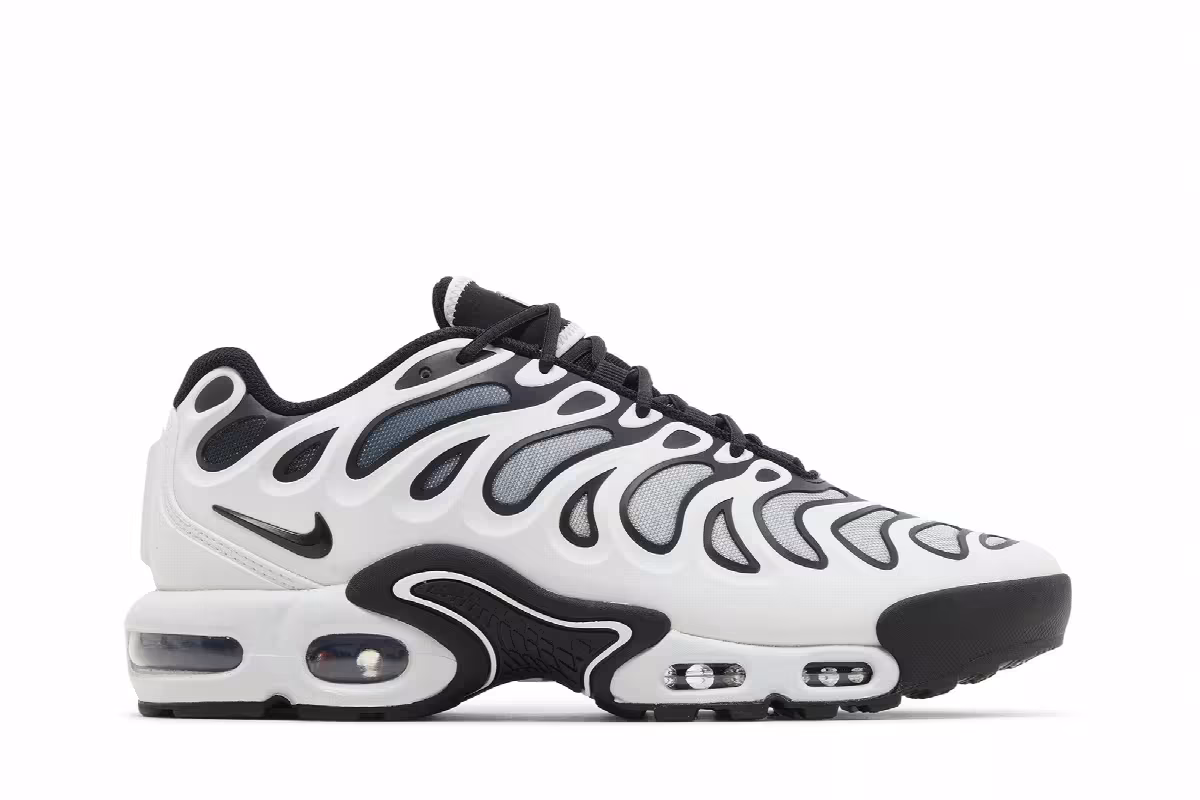 Nike Air Max Plus Drift White Silver Black, view 2