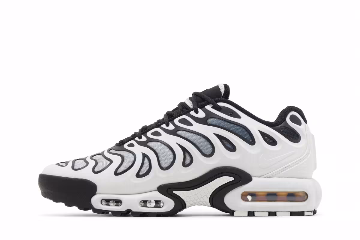 Nike Air Max Plus Drift White Silver Black, view 4