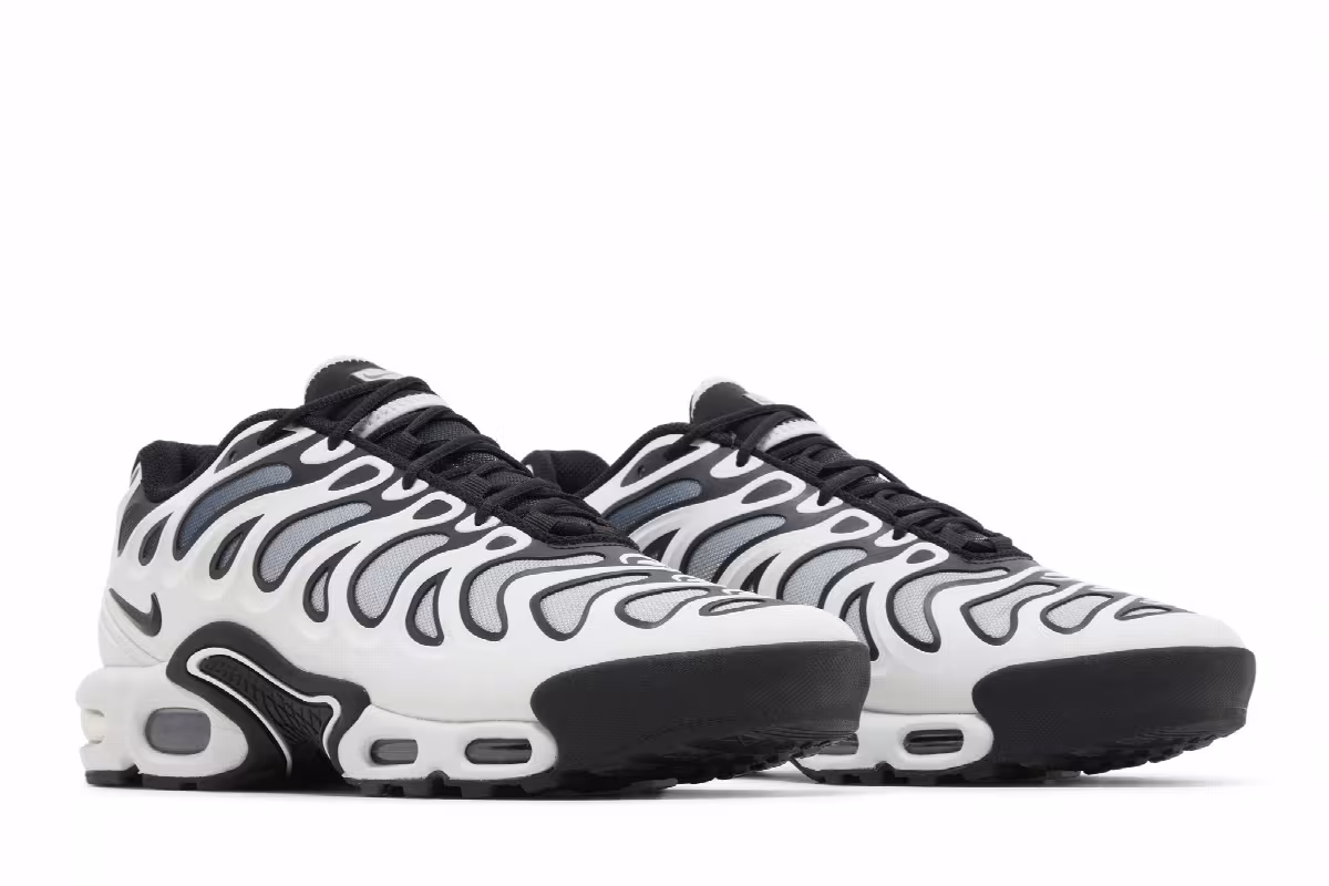 Nike Air Max Plus Drift White Silver Black, view 9