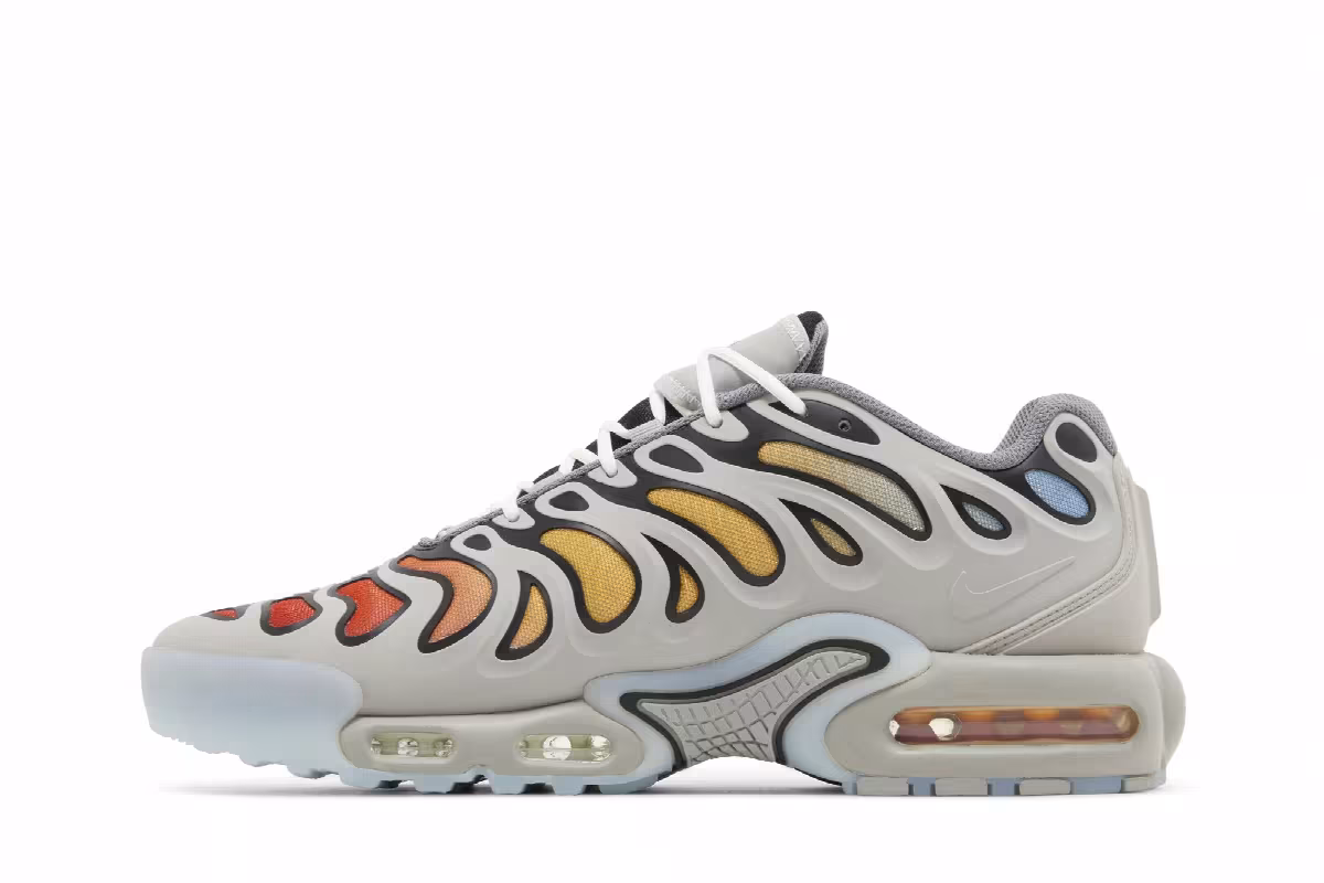 Nike Air Max Plus Drift Light Smoke Grey, view 4