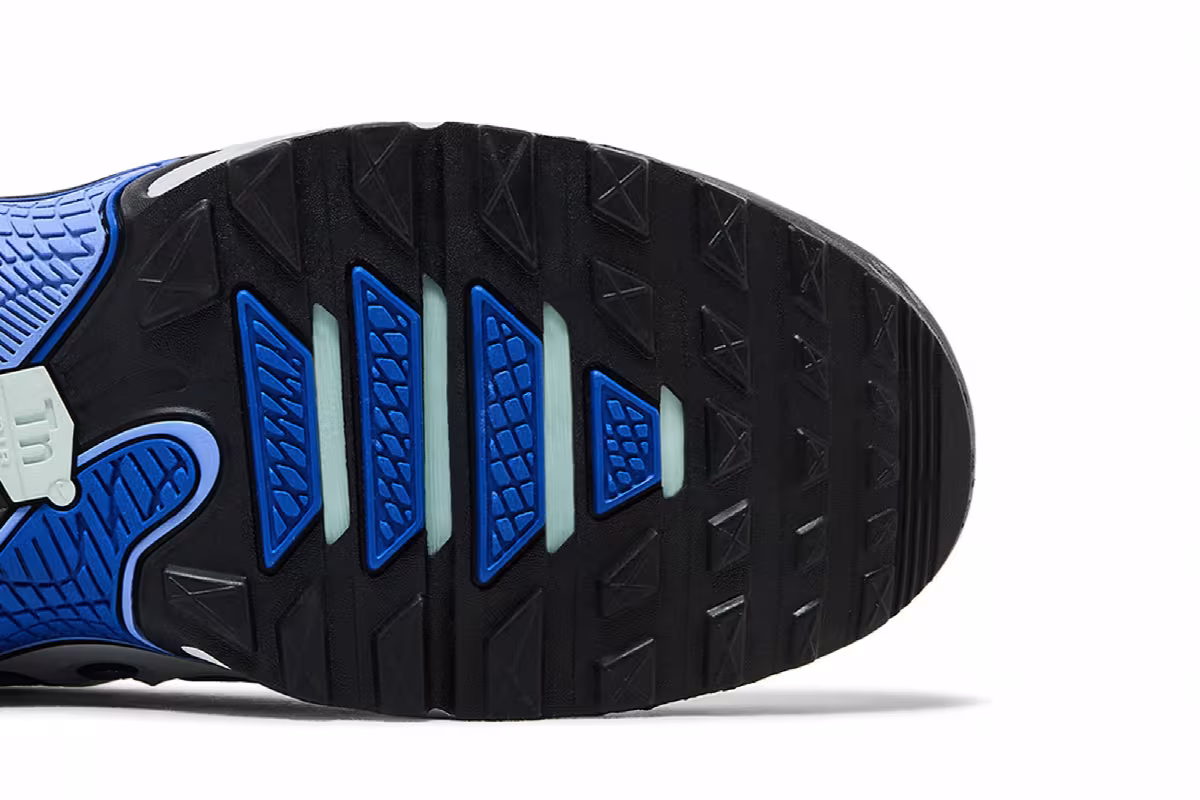 Nike Air Max Plus Drift Summit White Royal Pulse, view 6