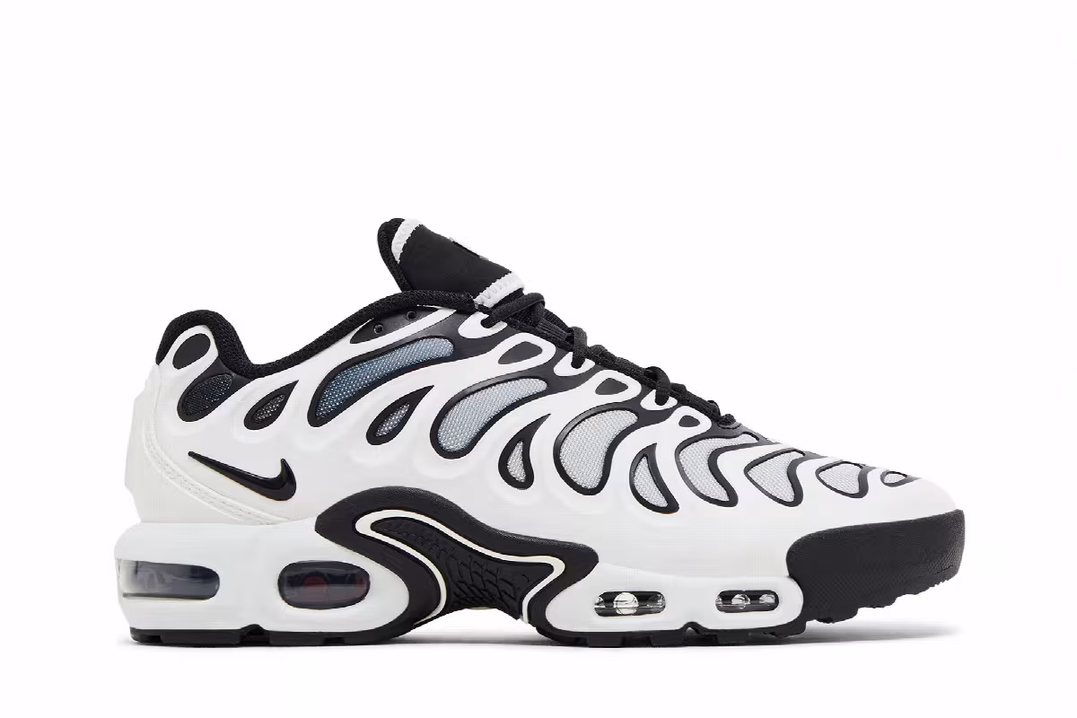 Nike Women's Air Max Plus Drift Panda, view 2