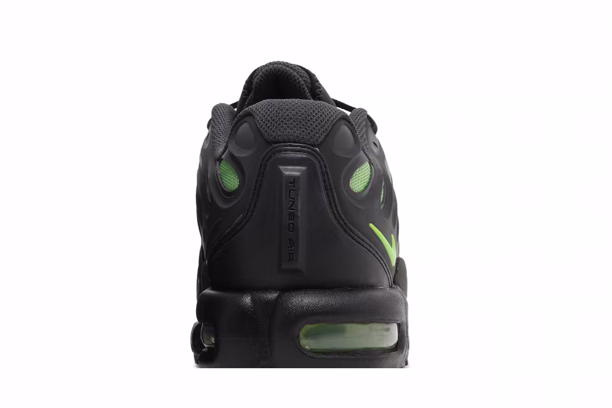 Nike Air Max Plus Drift Black Green Strike, view 8