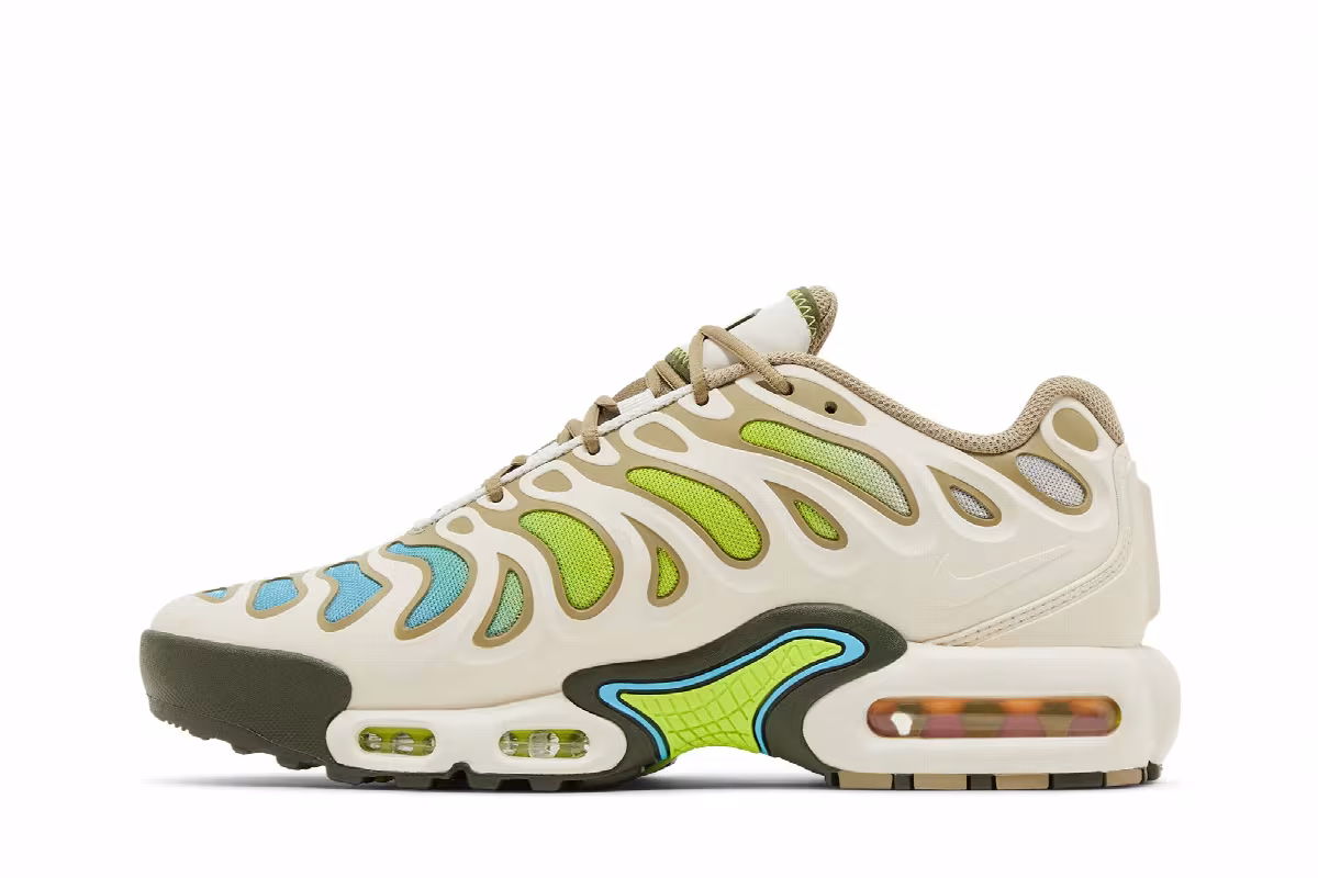 Nike Air Max Plus Drift Phantom Cyber, view 4