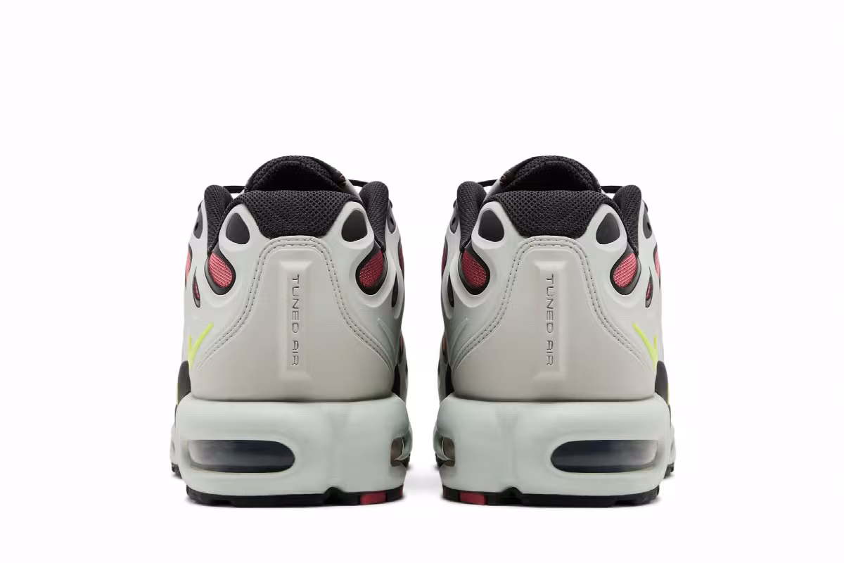 Nike Air Max Plus Drift Light Silver Volt, view 7