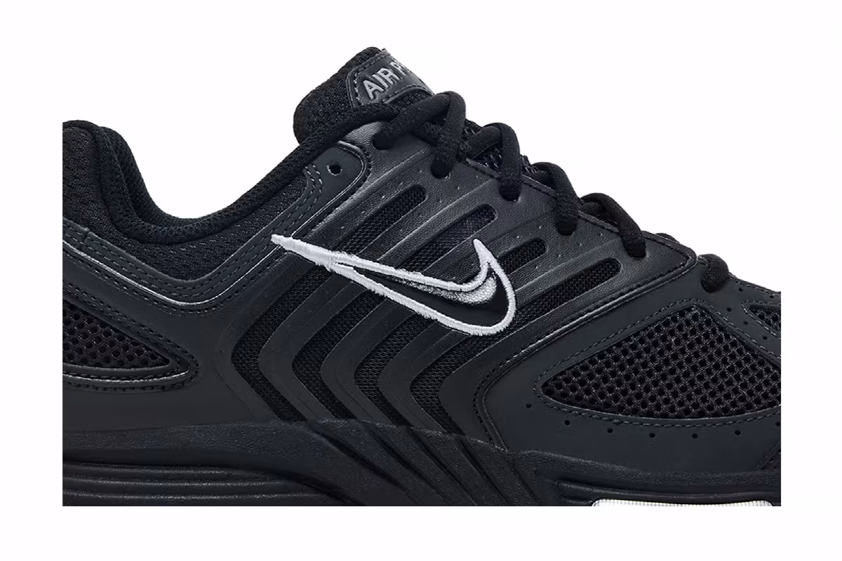 Nike Air Pegasus 2K5 Black Metallic Silver, view 3
