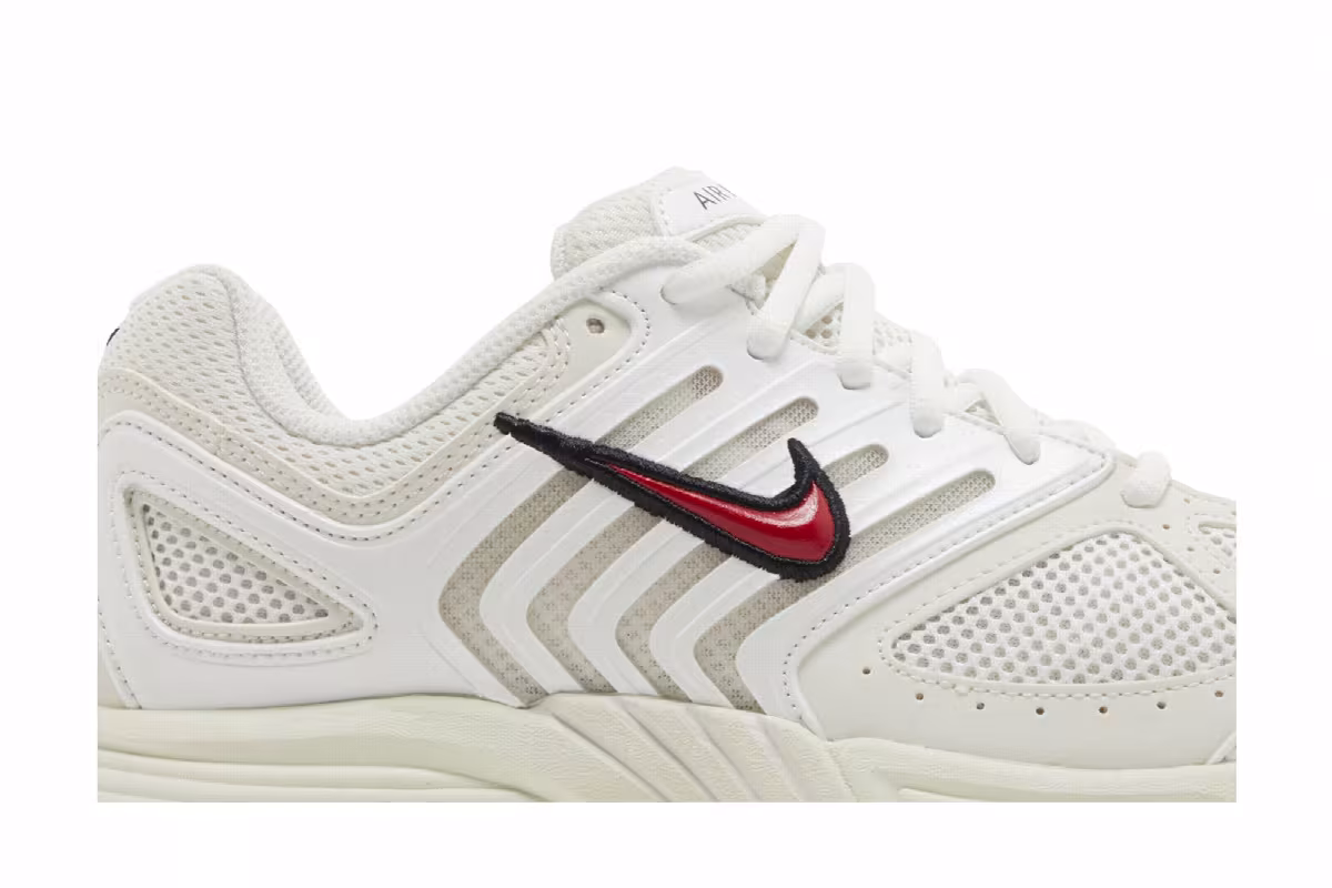 Nike Women's Air Pegasus 2K5 White Gym Red, view 3