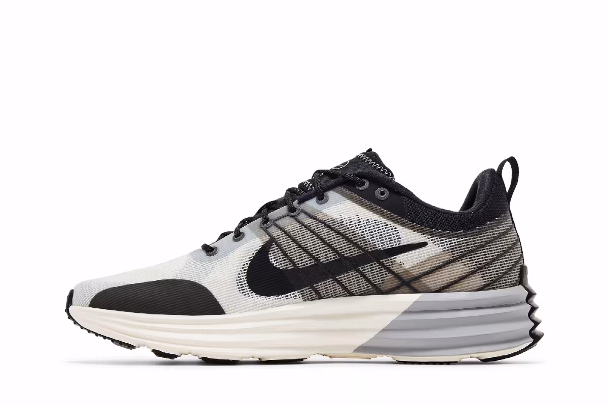 Nike Lunar Roam Summit White Black, view 4